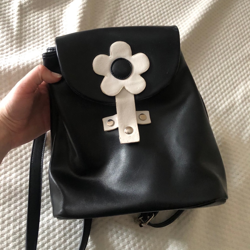 Valfre Mini Flower Backpack